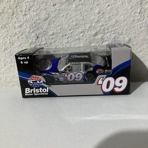 1:64 Stock Car Bristol Motor Speedway Food City 500 Sharpie -2009